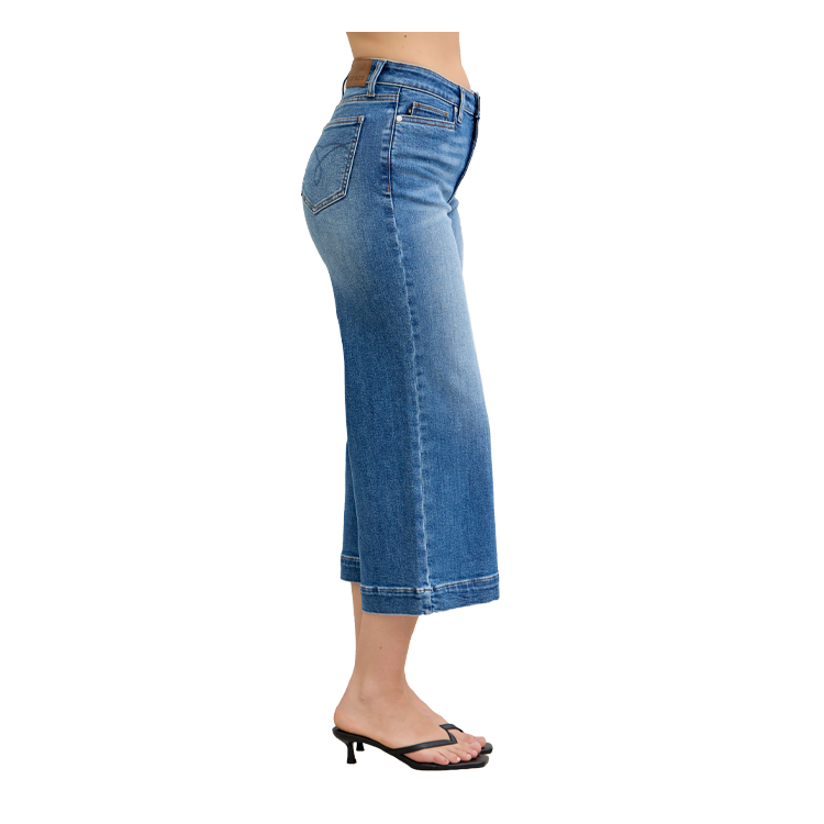 Judy Blue Crop Vintage Pockets Wide Hem