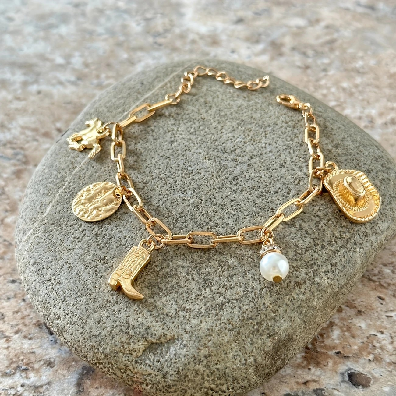 Coquette Western Charm Bracelet - PinkPro Beauty Supply