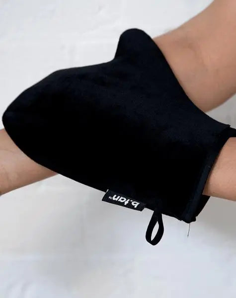 B.Tan I Don't Want Tan On My Hands Tan Mitt: Flawless tan, no tan hands. Washable, reusable, easy application with thumb. Say goodbye to streaks!