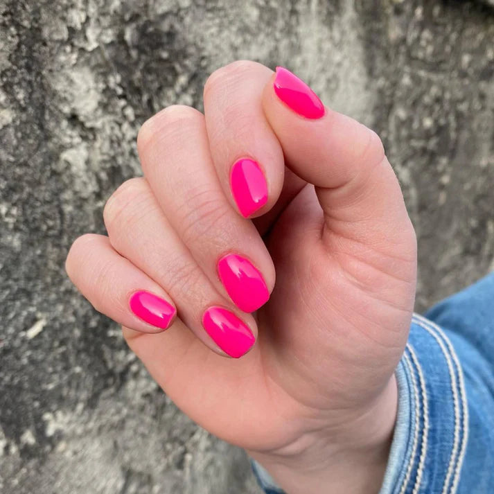 DND DC Duo Brilliant Pink #013 0.6 oz.