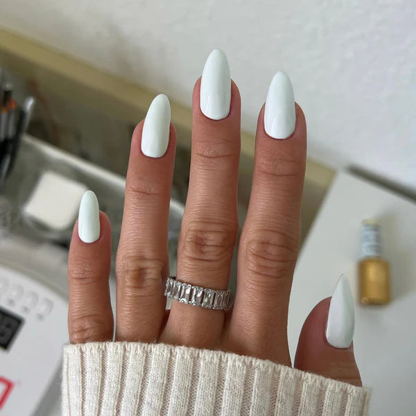 DND DIVA Duo Looking Glass Diva #092 .05 oz.