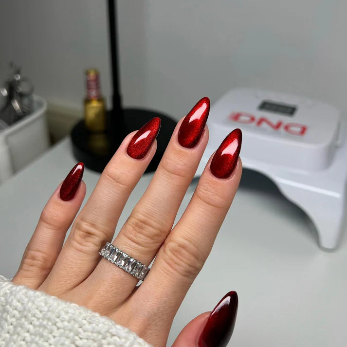 DND DIVA 9D Cat Eye Glassball #02 - Fiesty Paws 0.6 oz.