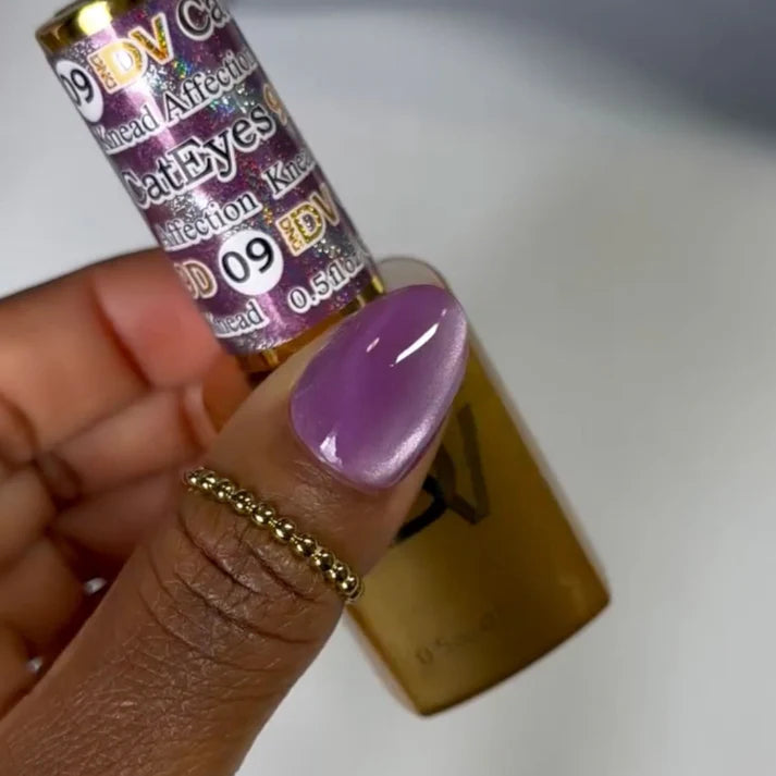 DND DIVA 9D Cat Eye Glassball - #09 - Knead Affection 0.6 oz.