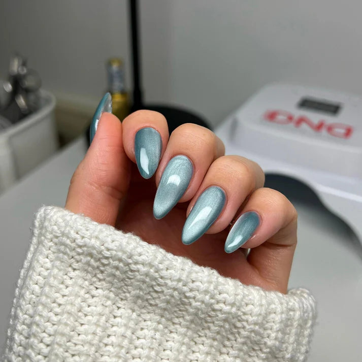 DND DIVA 9D Cat Eye Glassball - #10 Glass Slipper 0.6 oz.