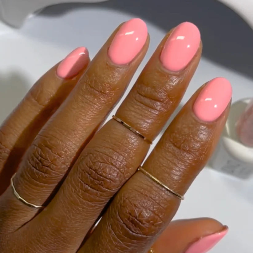 DND Duo Jiggles #724 .5 oz. - PinkPro Beauty Supply