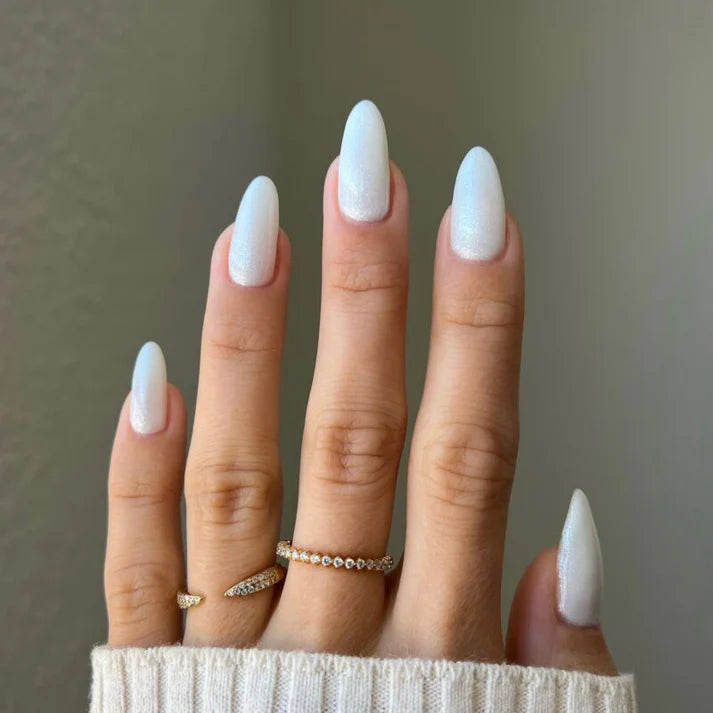 DND Diva Duo Icy Glitz #001 0.6 oz.