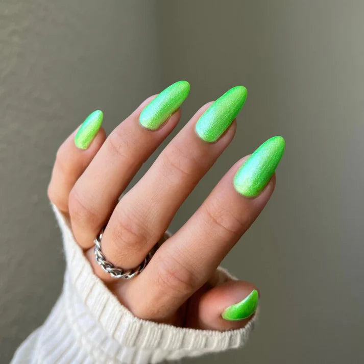 DND Diva Duo UFO Meets Earth #017 .5 oz. - PinkPro Beauty Supply