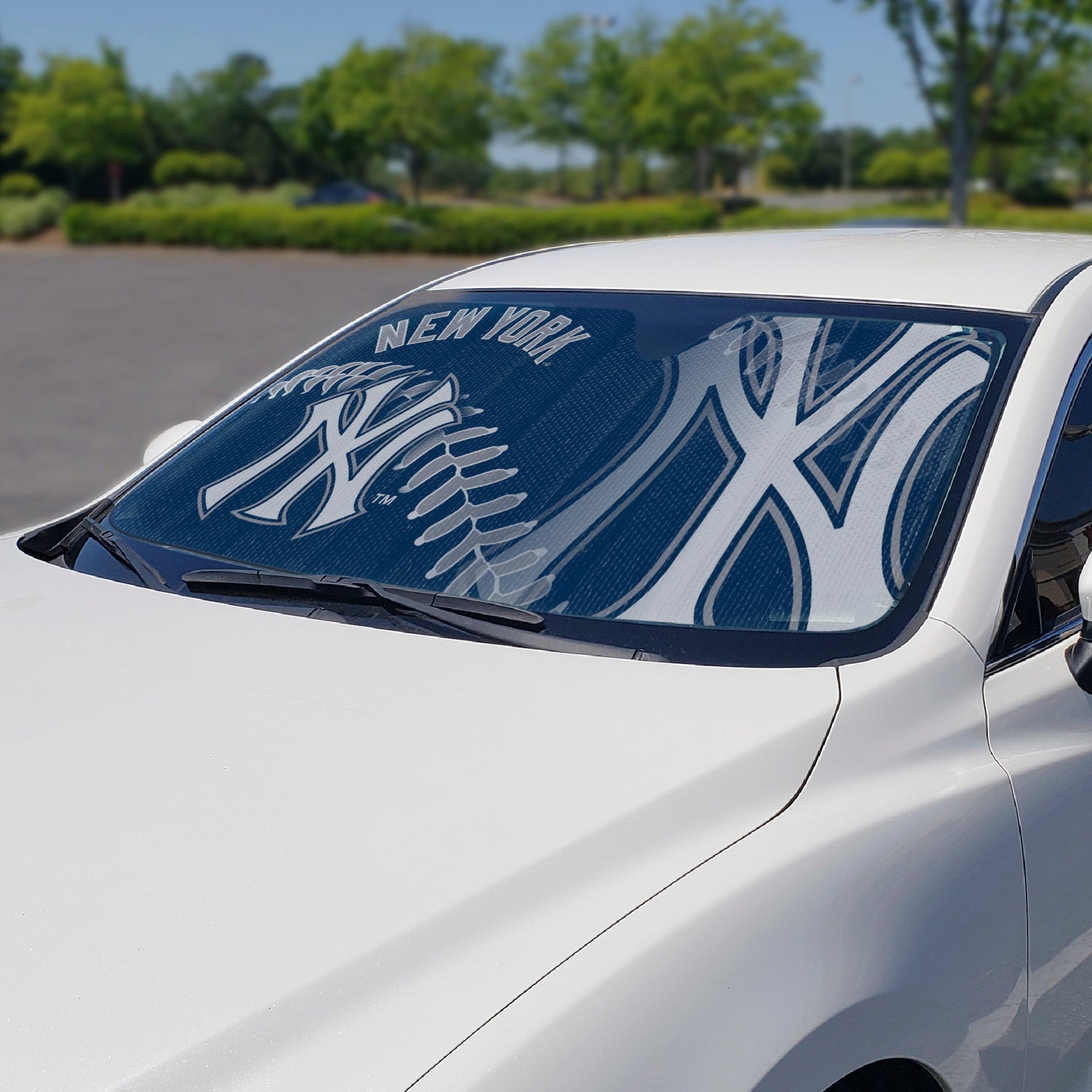 Fanmats New York Yankees Auto Shade