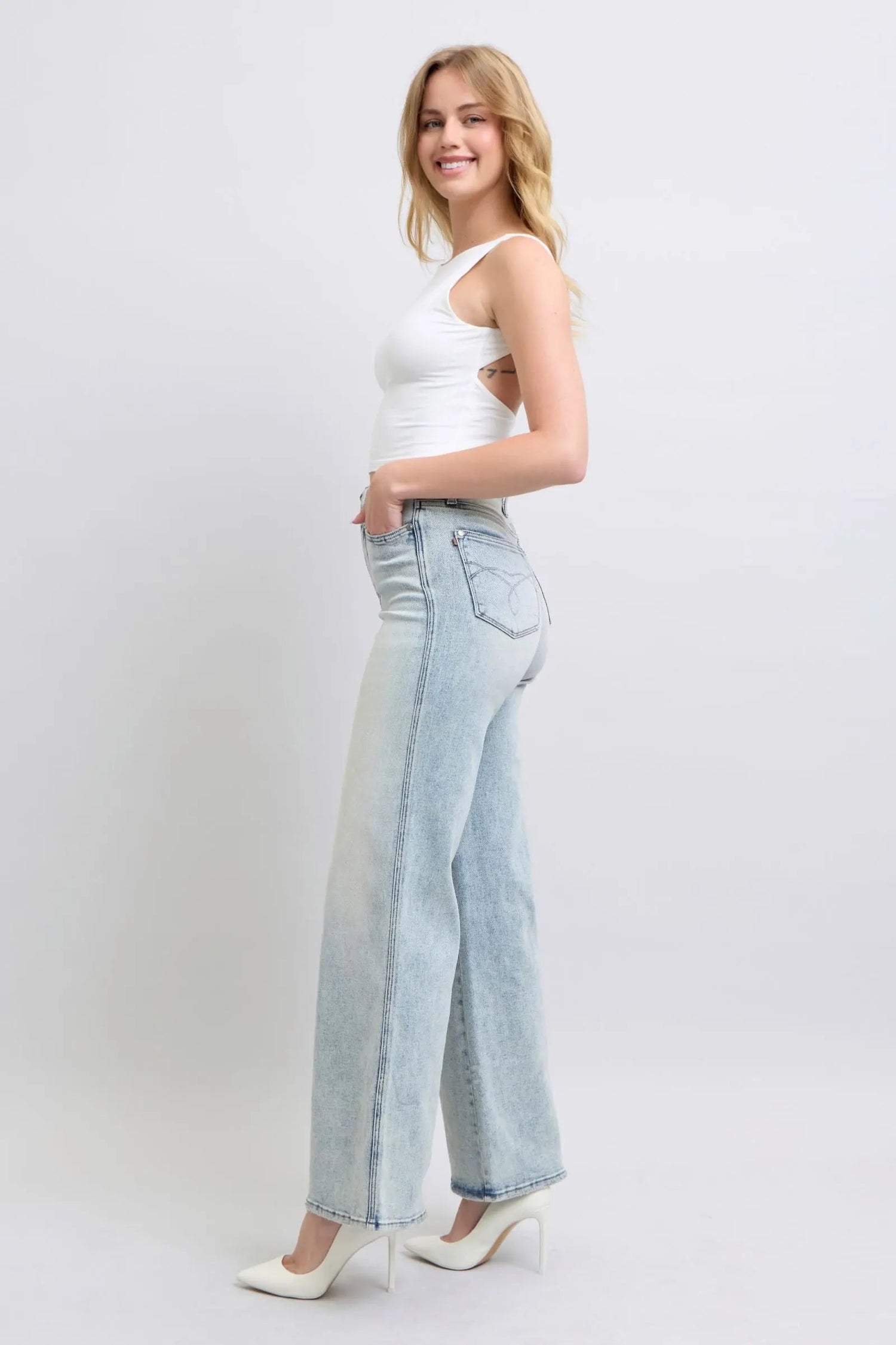 Judy Blue Magic Criss-Cross Dad Jean Judy Blue
