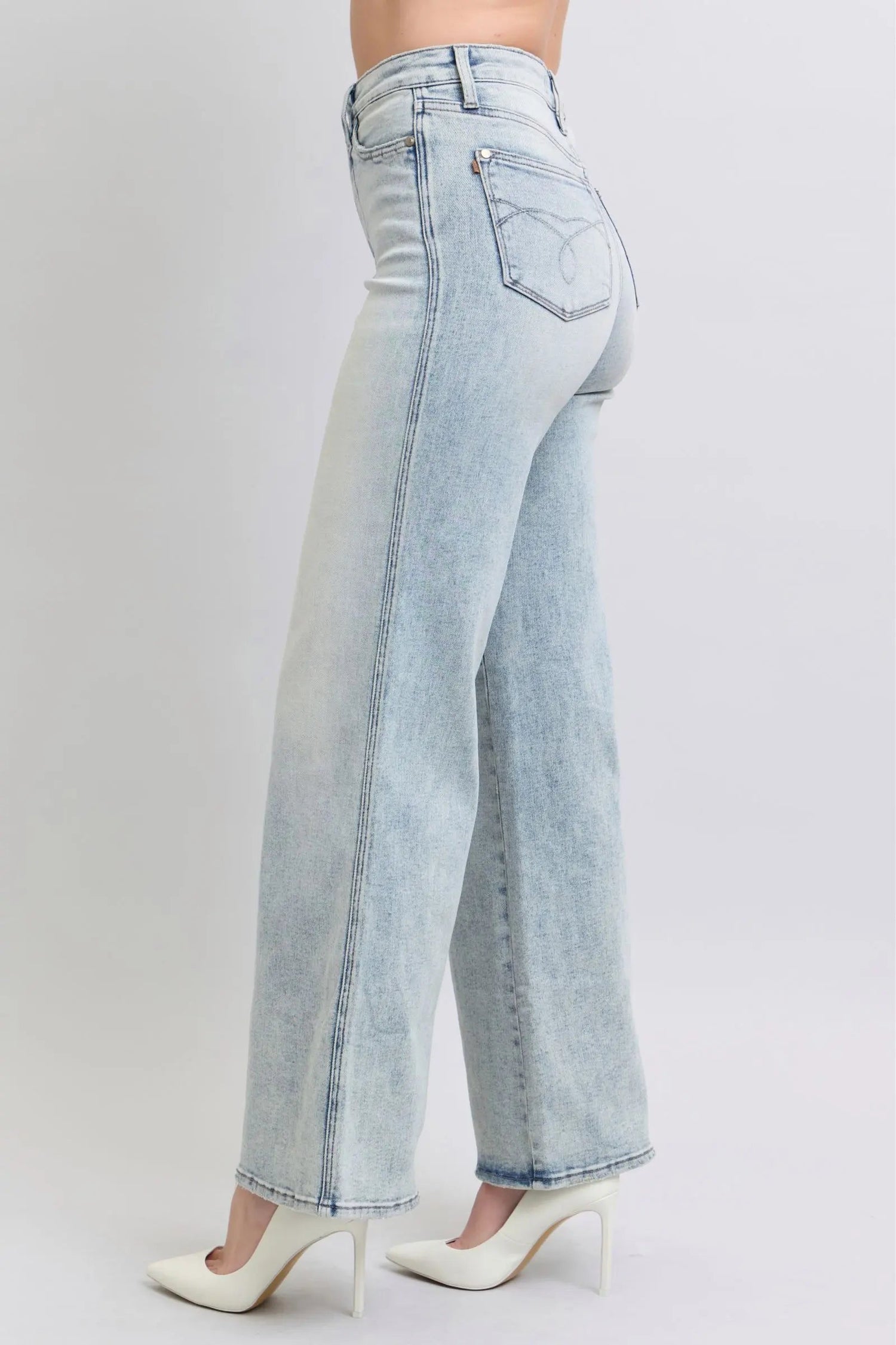 Judy Blue Magic Criss-Cross Dad Jean Judy Blue
