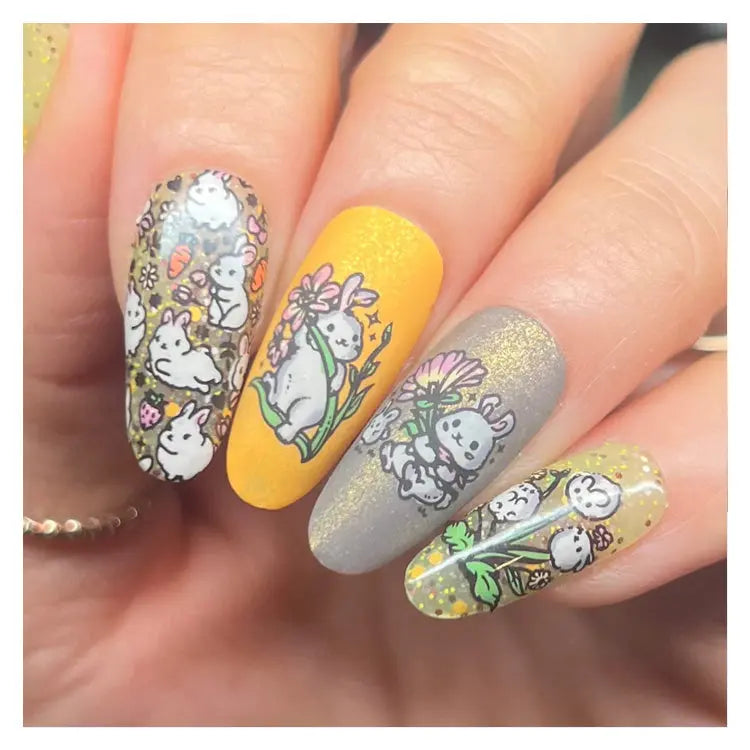 Maniology Hunny Buns - Nail Stamping Plate Maniology