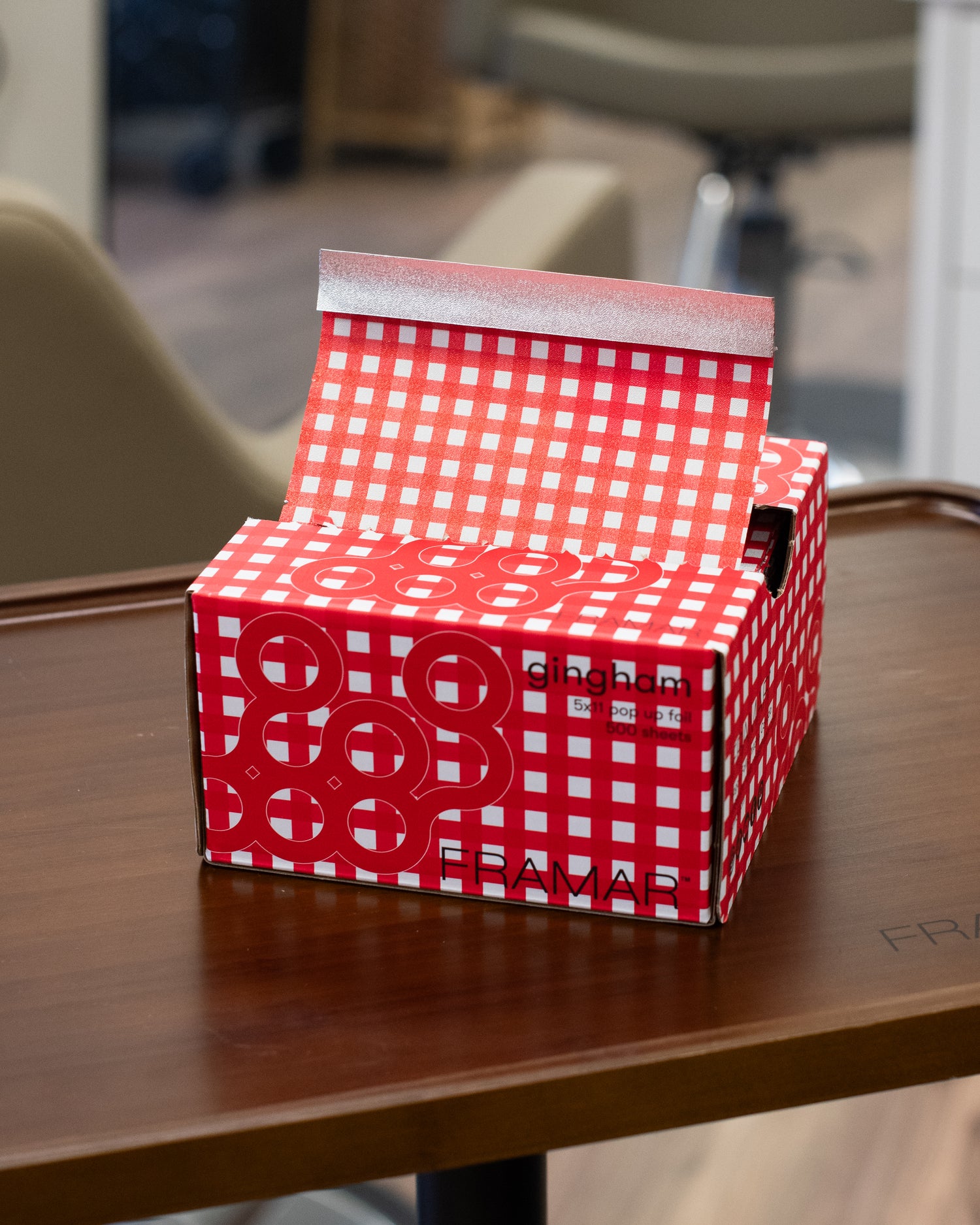 Framar Red Gingham Pop Up Foils 500 Count