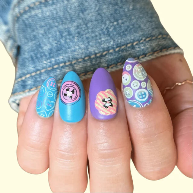 Maniology Button Collection - Nail Stamping Plate