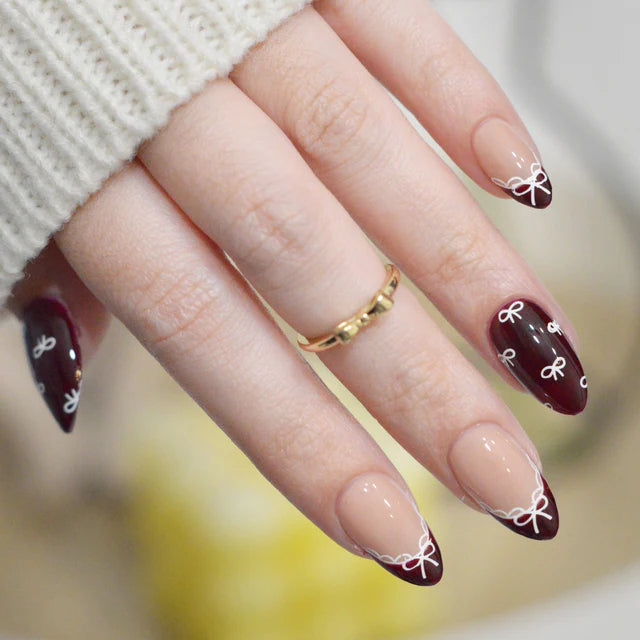 Maniology Dainty Details - Nail Stamping Plate