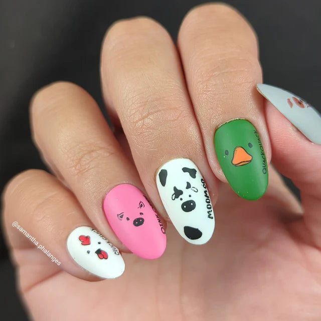 Maniology Face Off - Nail Stamping Plate