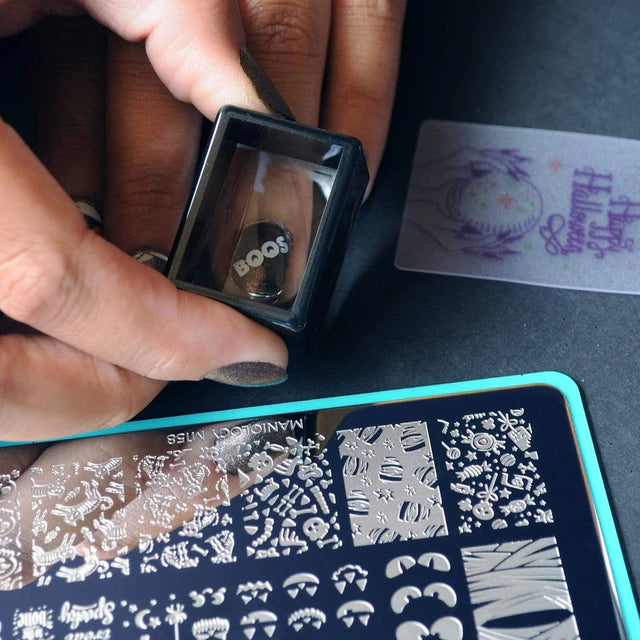 Maniology Bad to The Bone - Nail Stamping Plate