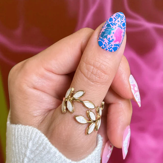 Maniology Game On: Wickedly Good - Nail Stamping Plate