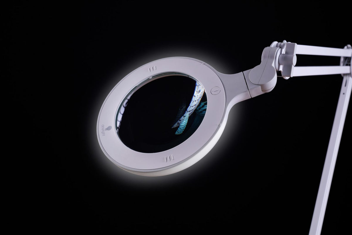 Daylight Omega 5 Magnifying Lamp