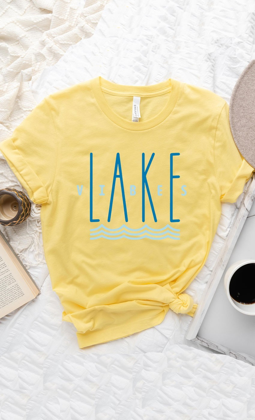 Graphic T-Shirt Lake Vibes Yellow