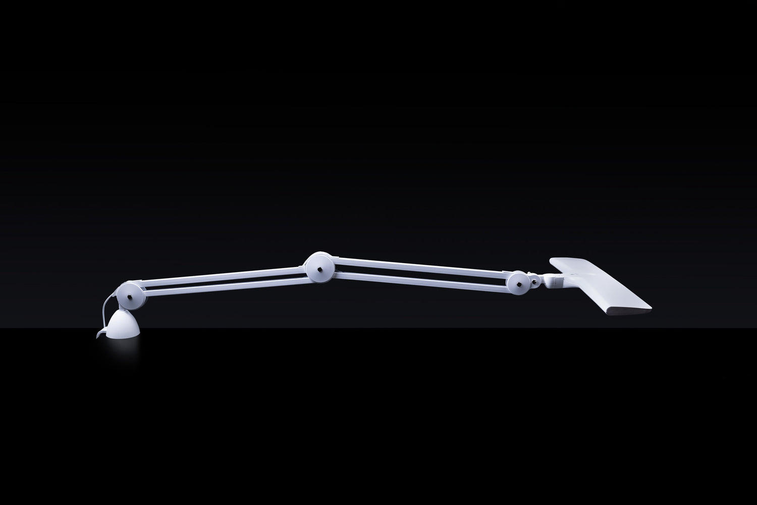 Daylight Lumi White Table