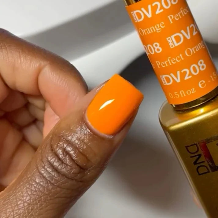 DND Diva Duo Perfect Orange #208 .05 oz.