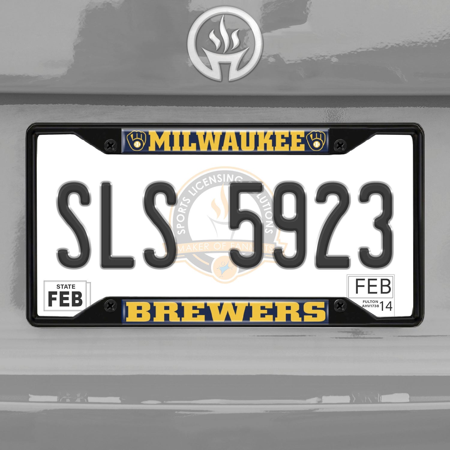 Fanmats MLB Milwaukee Brewers License Plate Frame - Black Fanmats