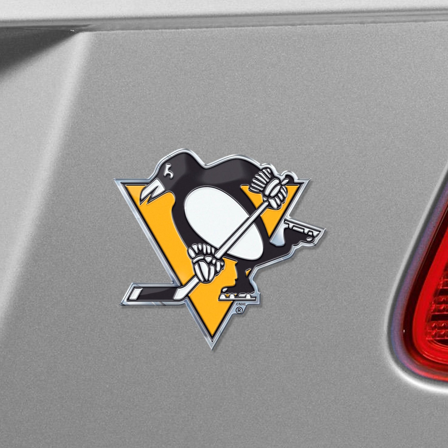 Fanmats Pittsburgh Penguins Embossed Color Emblem