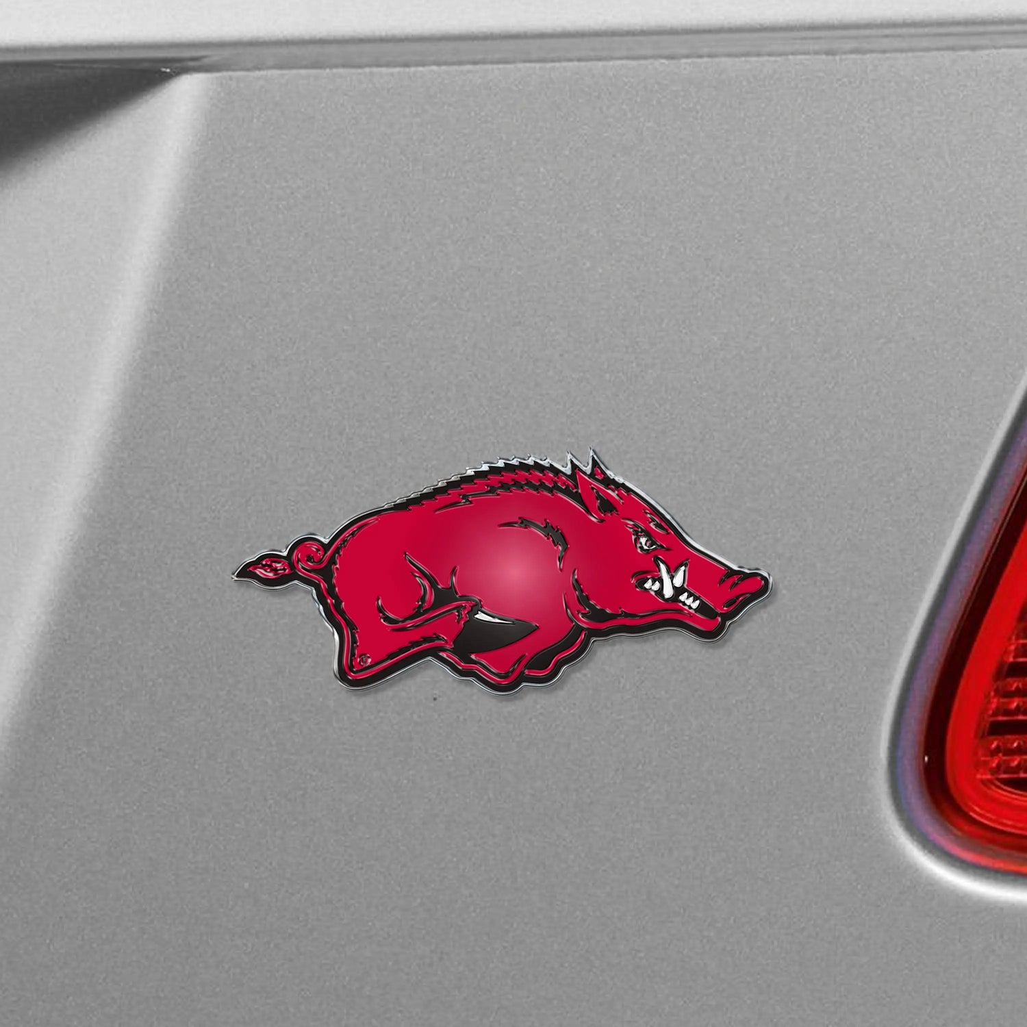 Fanmats Arkansas Razorbacks Embossed Color Emblem - PinkPro Beauty Supply