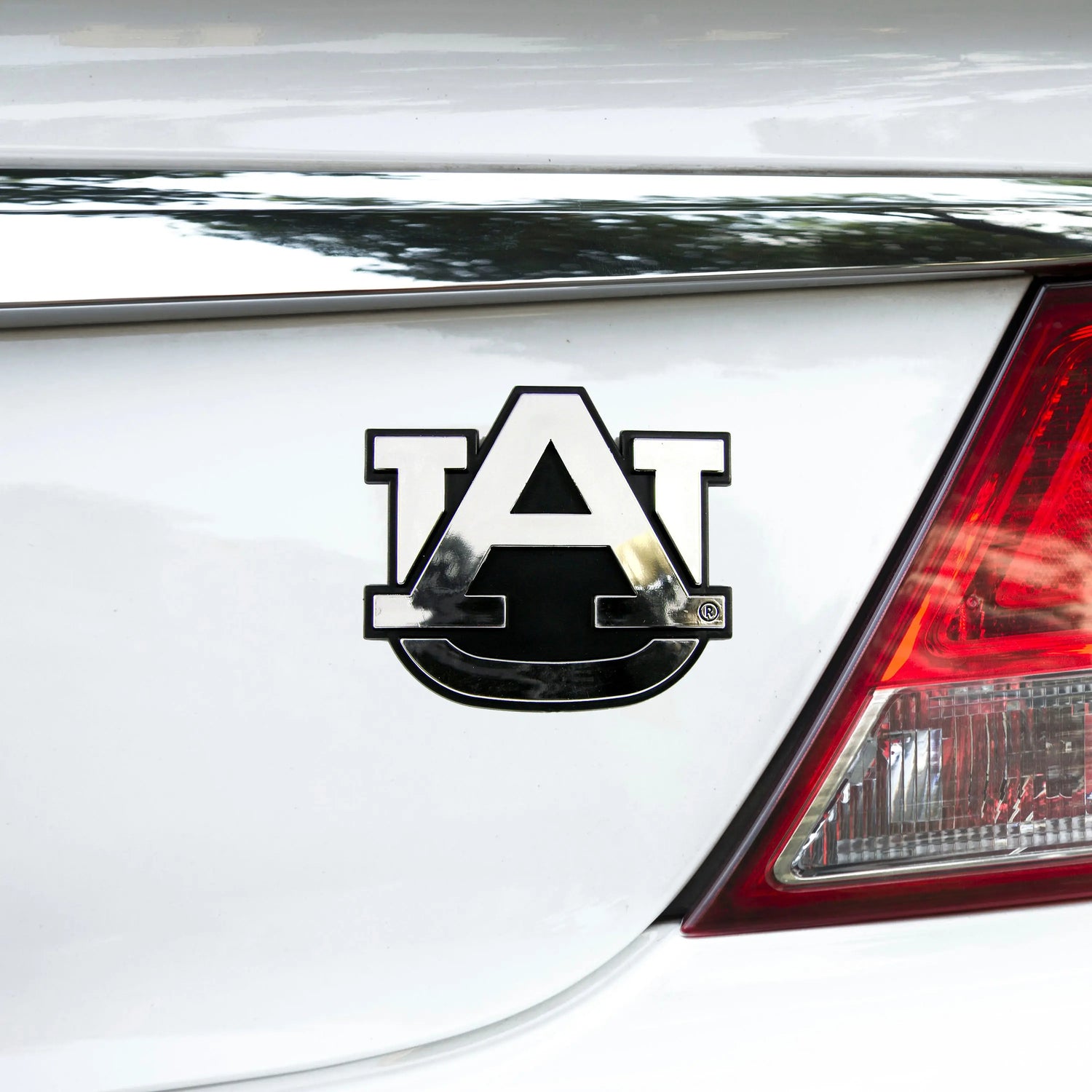 Fanmats Auburn Tigers Molded Chrome Emblem Fanmats