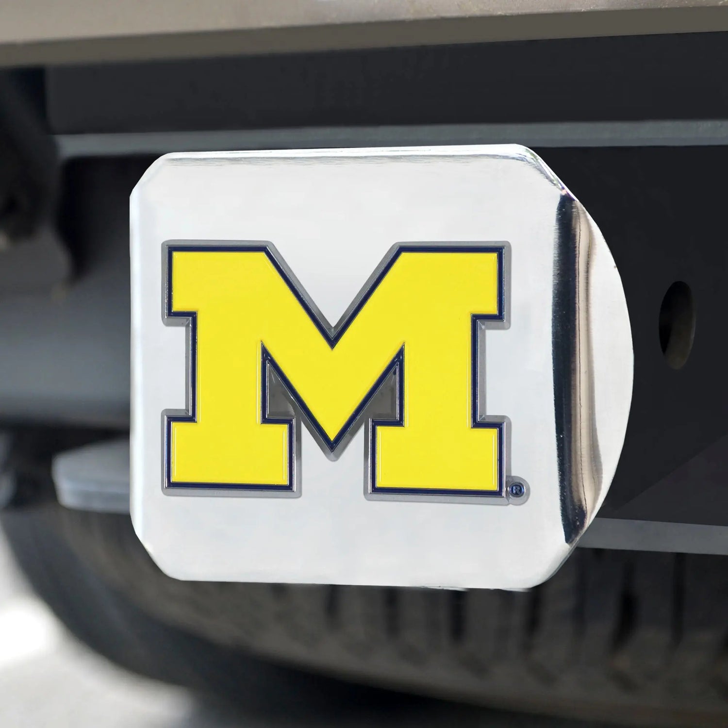 Fanmats Michigan Wolverines Color Hitch Cover - Chrome Fanmats