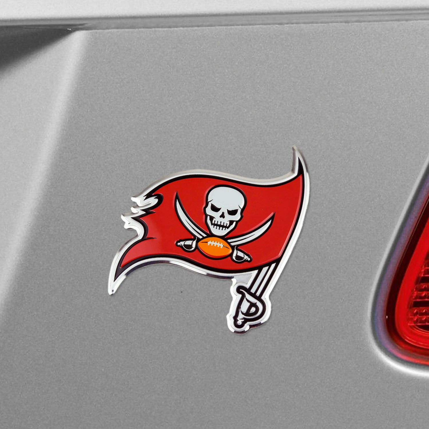 Fanmats Tampa Bay Buccaneers Embossed Color Emblem Fanmats