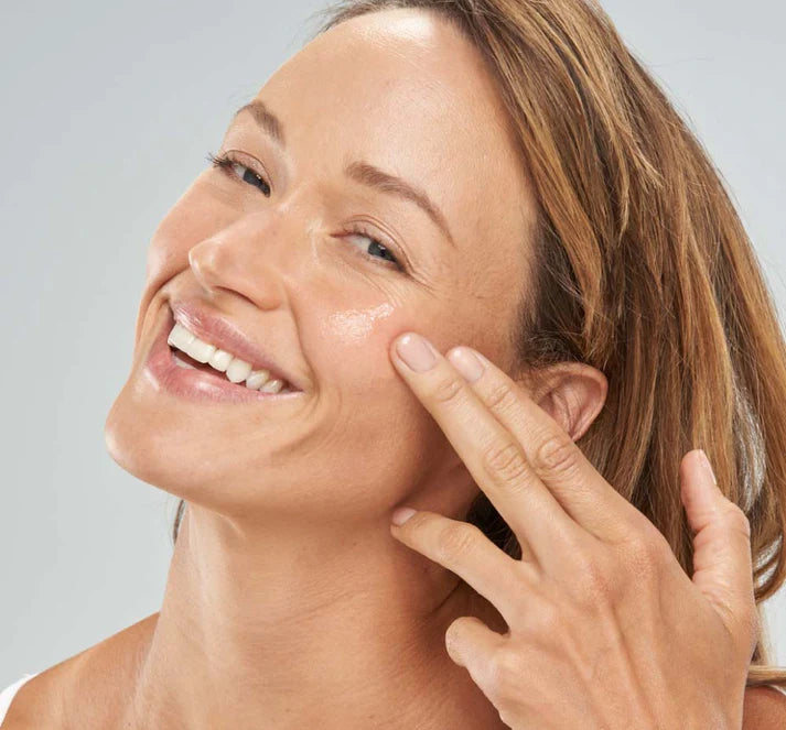 FarmHouse Fresh Flat Firming Serum Hyaluronic Acid Peptide Firming Serum