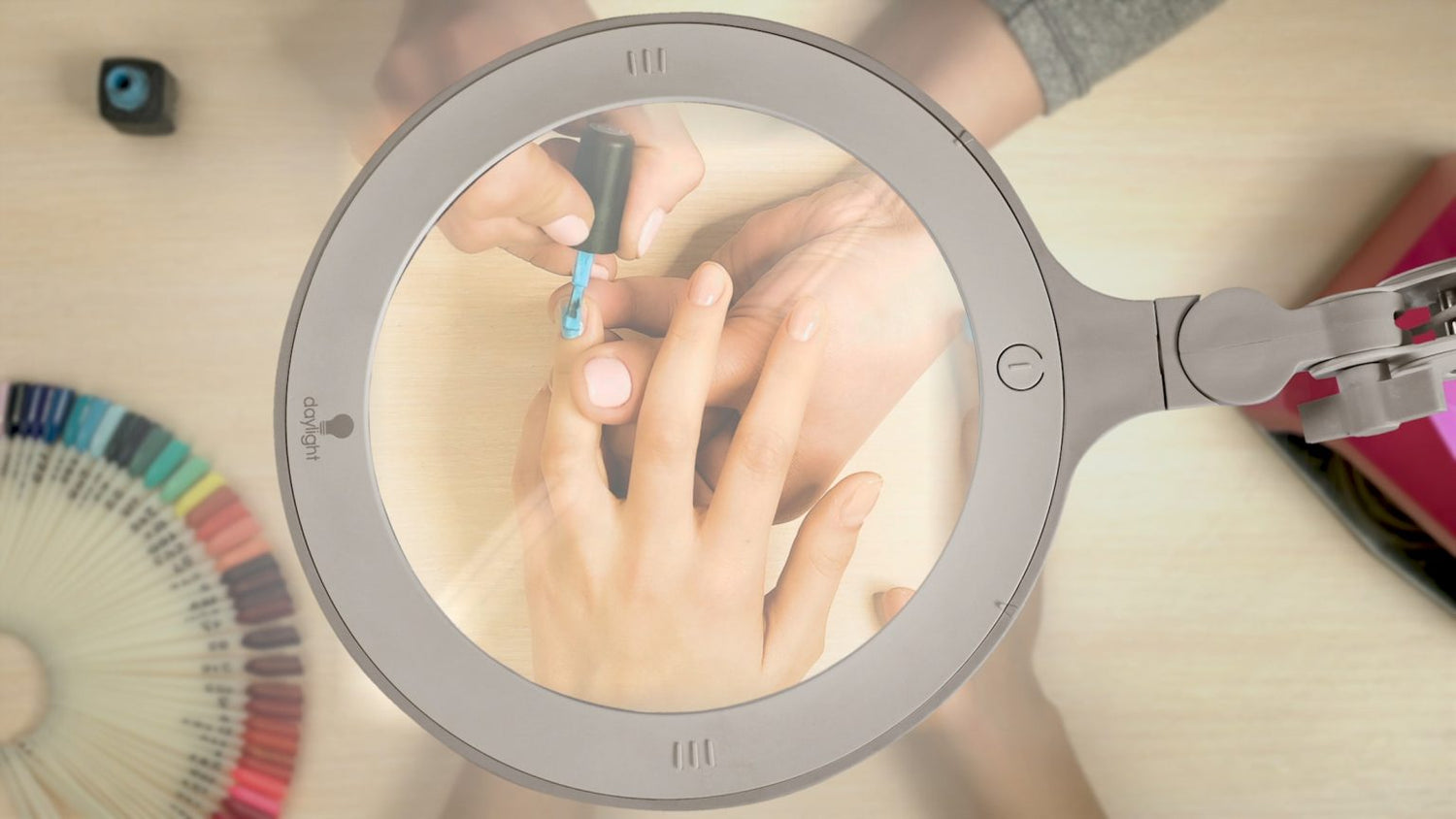 Daylight Omega 7 Magnifying Lamp