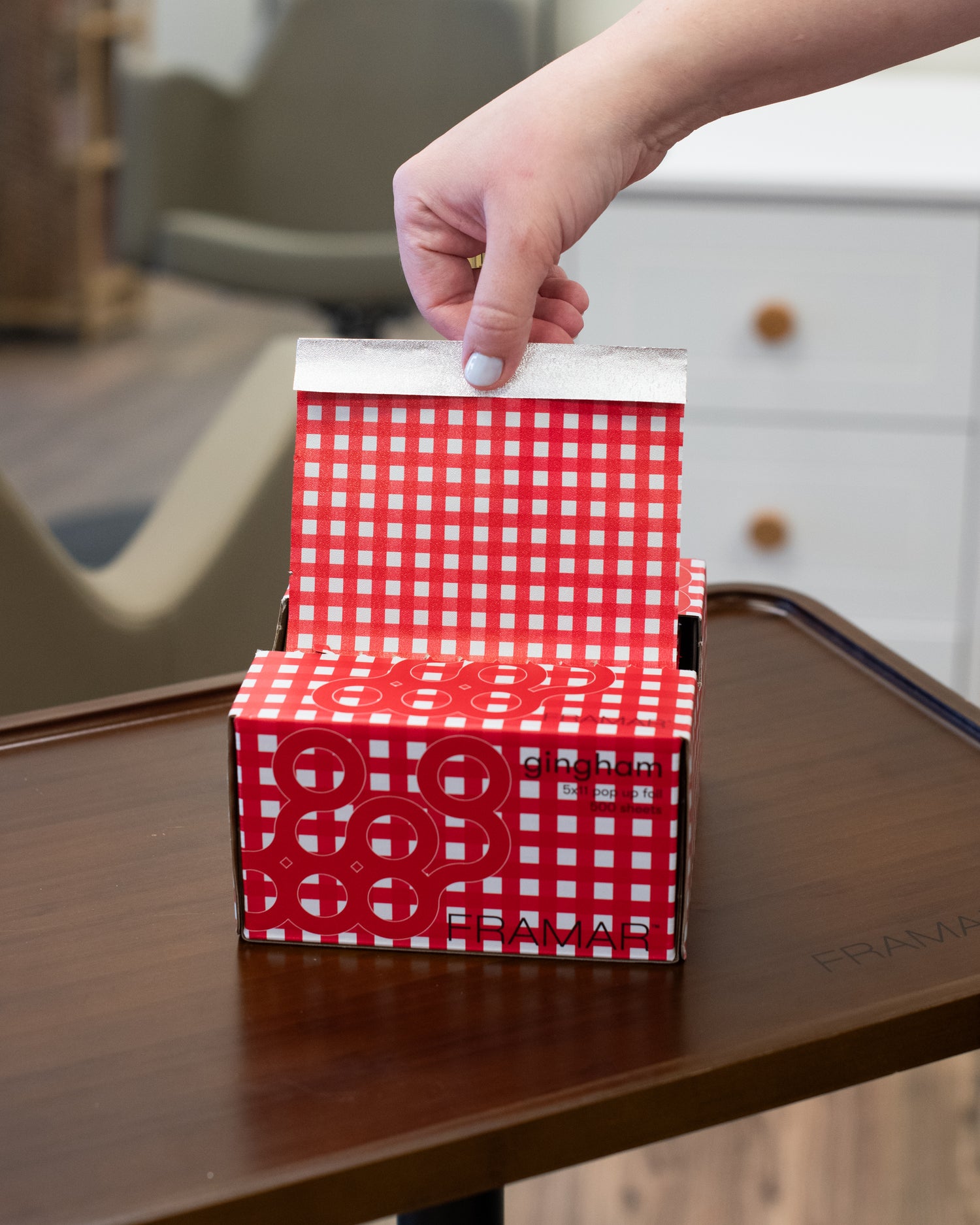Framar Red Gingham Pop Up Foils 500 Count