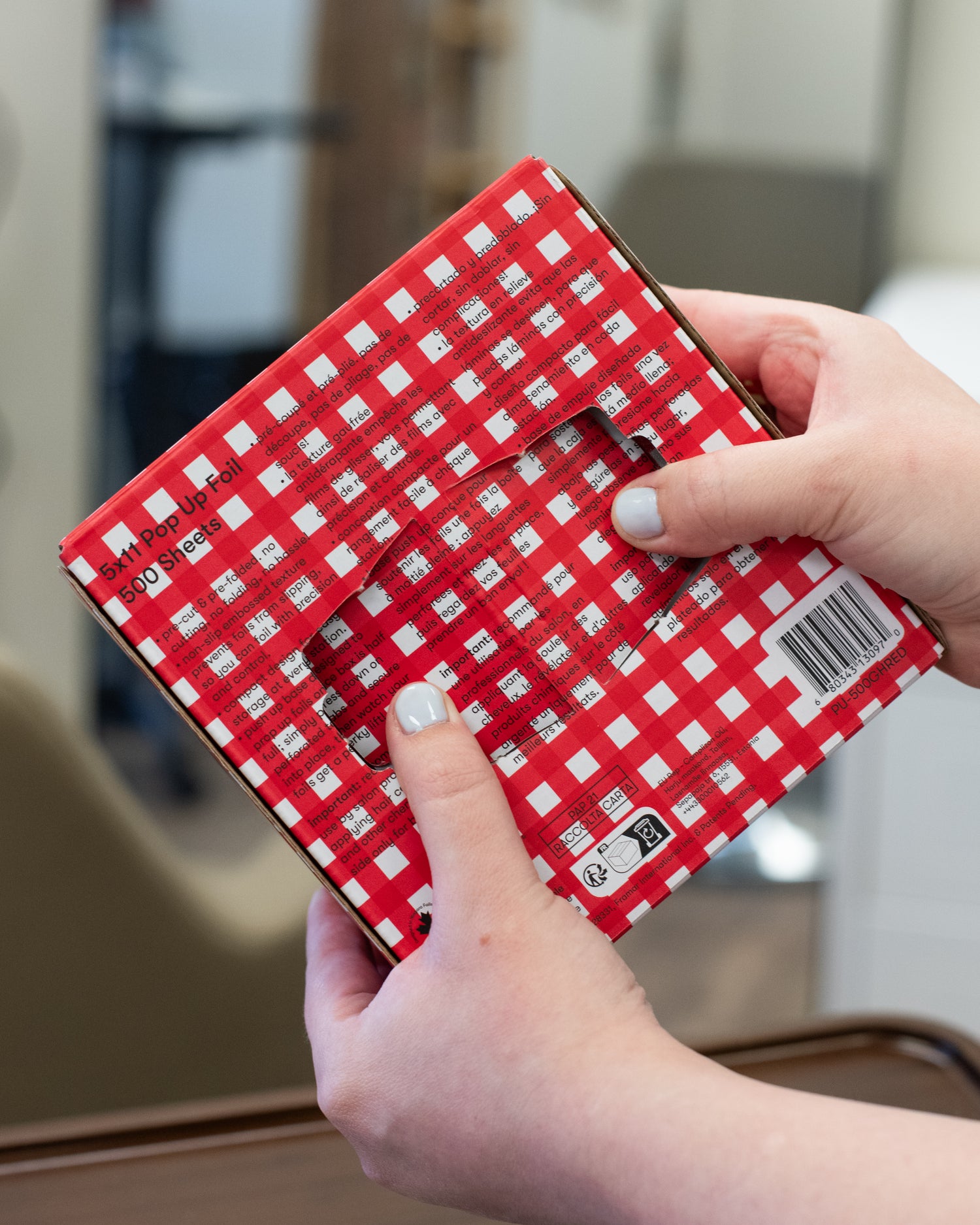 Framar Red Gingham Pop Up Foils 500 Count