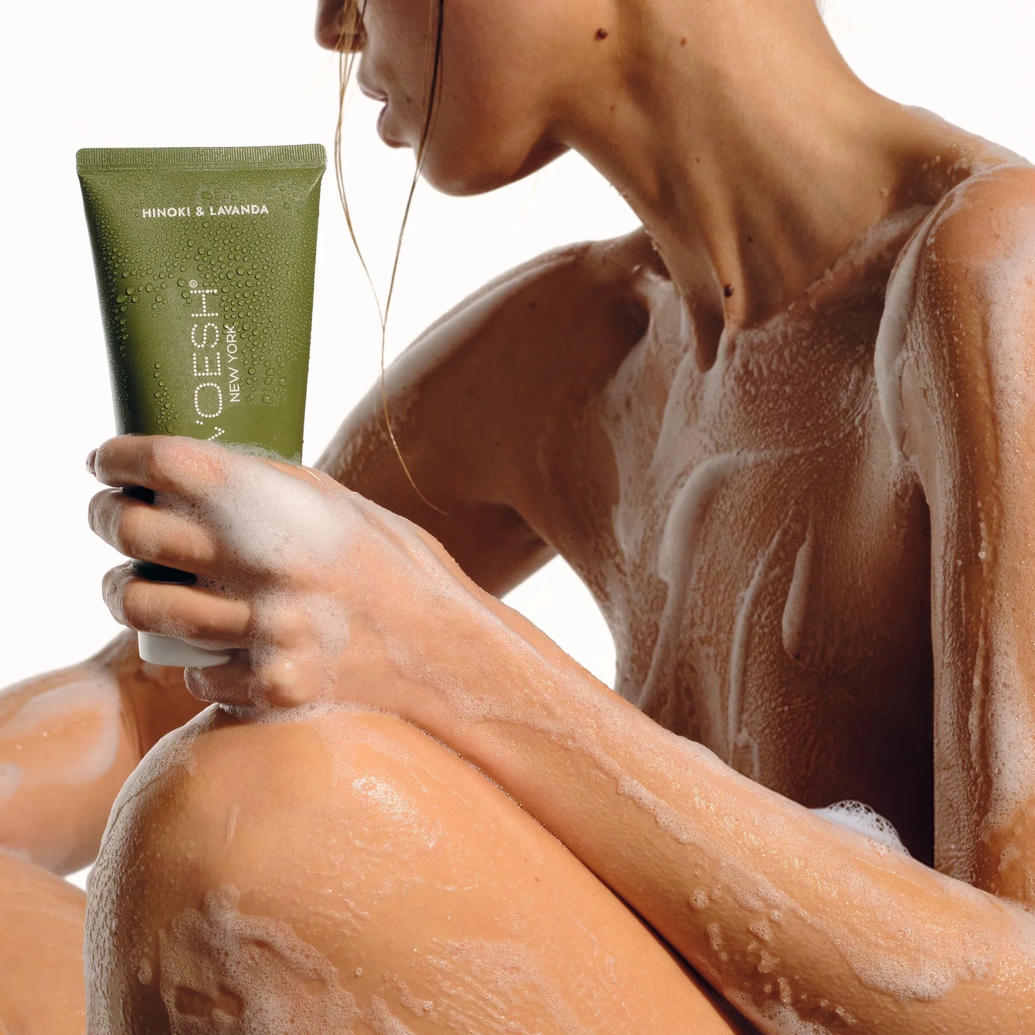 Voesh Exfoliating Body Wash Hinoki & Lavanda - Sugar Scrub with Plant-Derived AHAs - 6.2 oz.