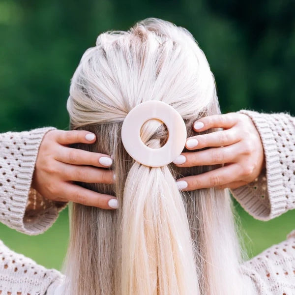 Teleties Flat Circle Clip Small - Almond Beige
