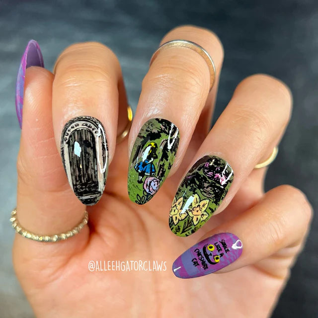 Maniology Adventures in Wonderland - Nail Stamping Plate