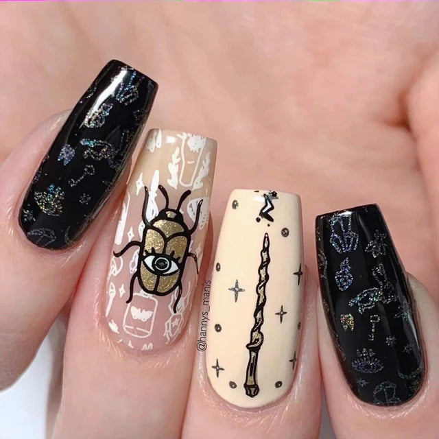 Maniology Lacey Details - Placa para estampar uñas