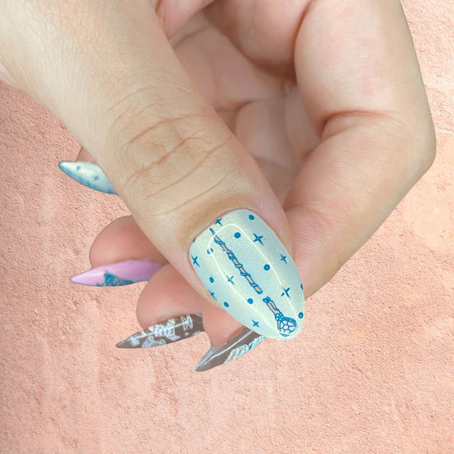 Maniology Lacey Details - Placa para estampar uñas