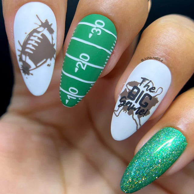 Maniology Game On: Touchdown - Nail Stamping Plate