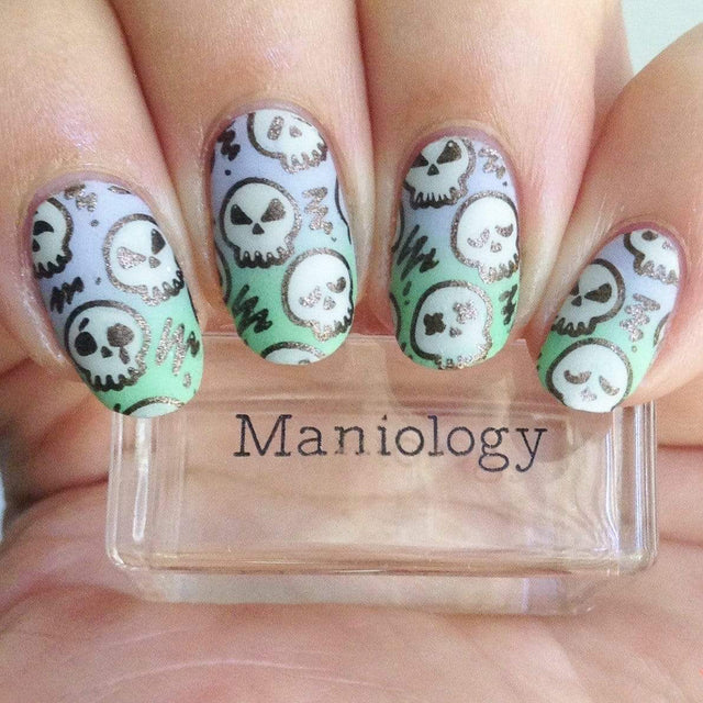 Maniology Lacey Details - Placa para estampar uñas