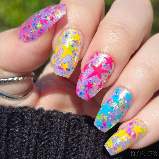 Maniology Star Showers- Nail Stamping Plate