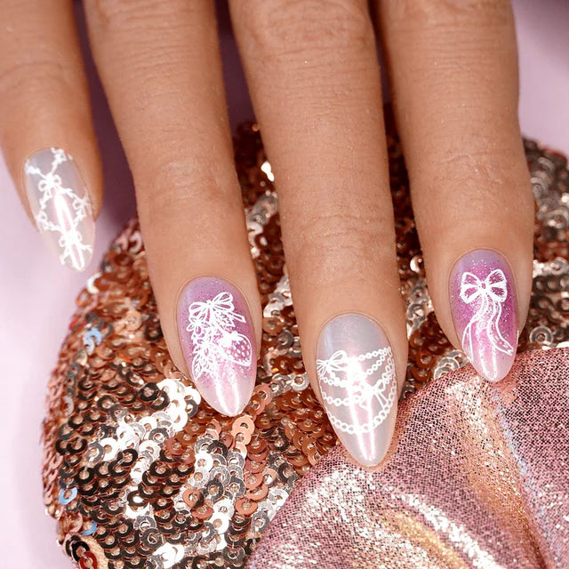 Maniology Coquette Valentines: Laced in Love - Nail Stamping Plate