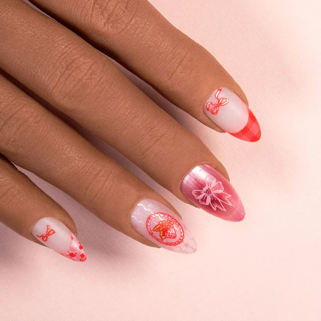 Maniology Coquette Valentines: Sweet Whimsy - Nail Stamping Plate