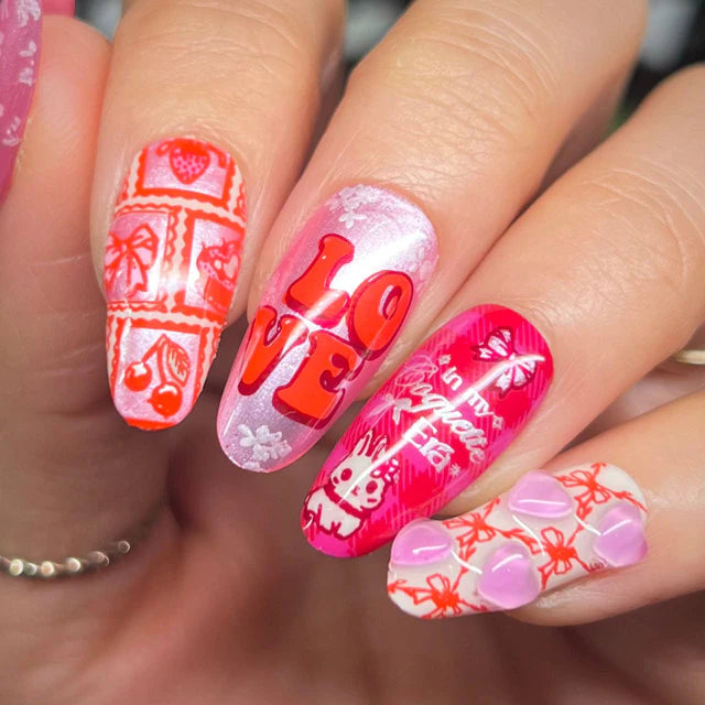 Maniology Coquette Valentines: Laced in Love - Nail Stamping Plate