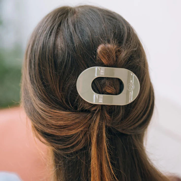 Teleties Flat Clip Round Small - Sage It Aint So